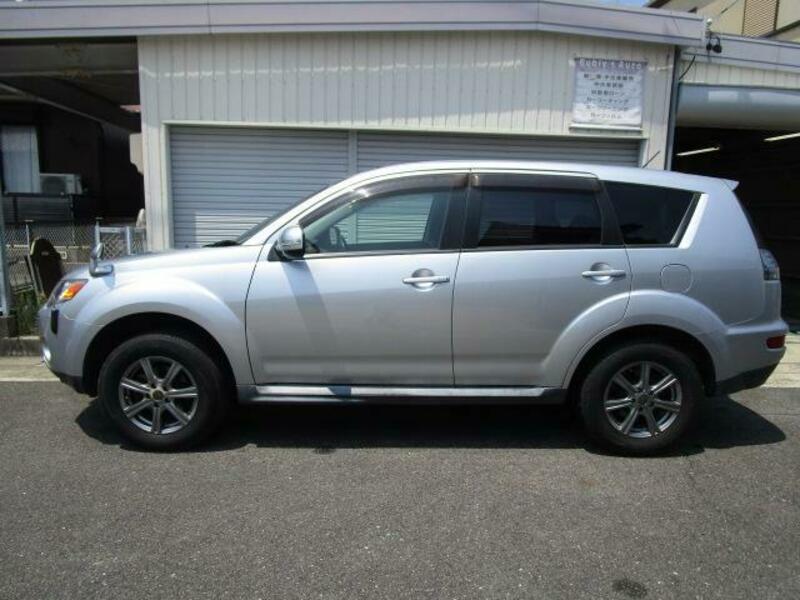 OUTLANDER
