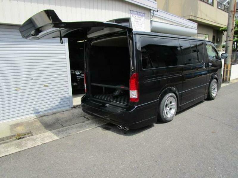 HIACE VAN
