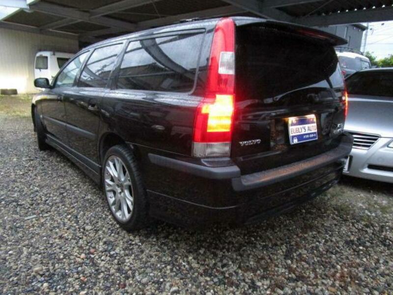 V70