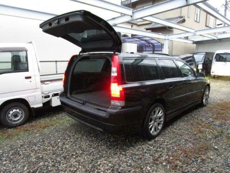 V70