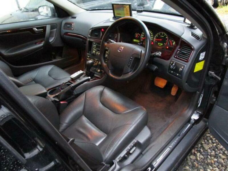 V70