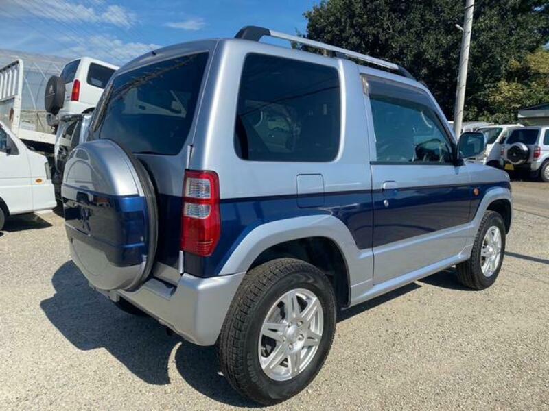 PAJERO MINI