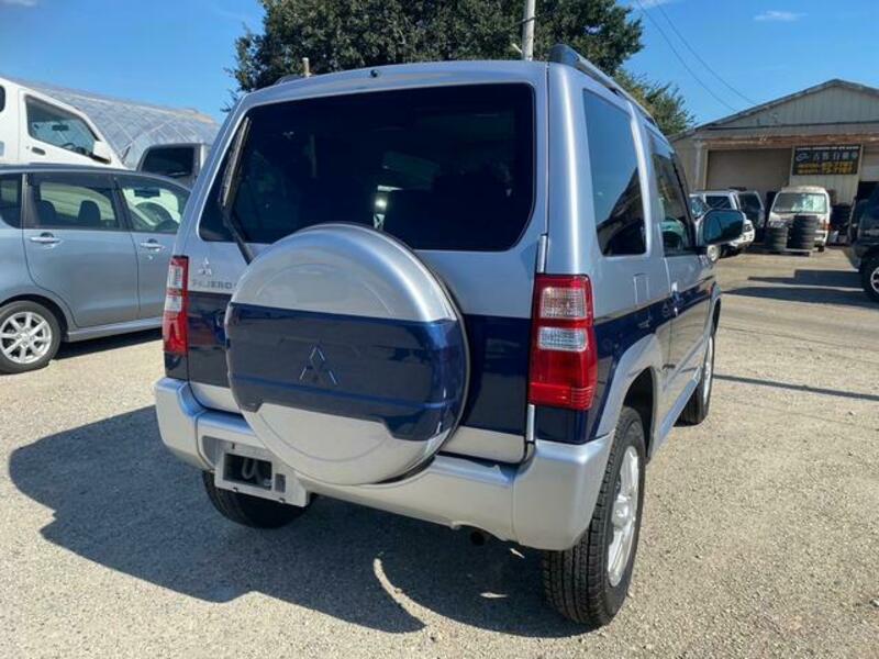 PAJERO MINI