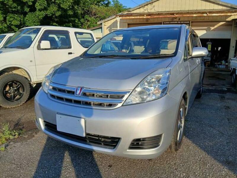TOYOTA ISIS