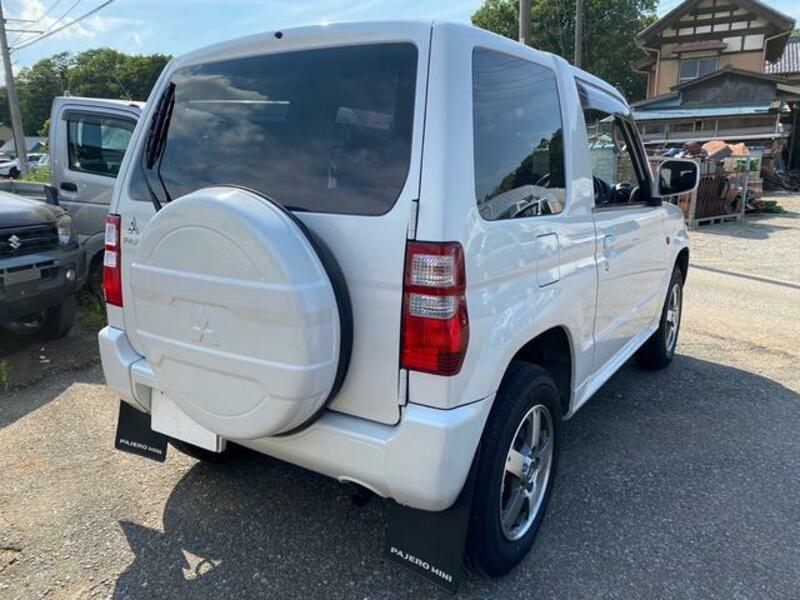 PAJERO MINI