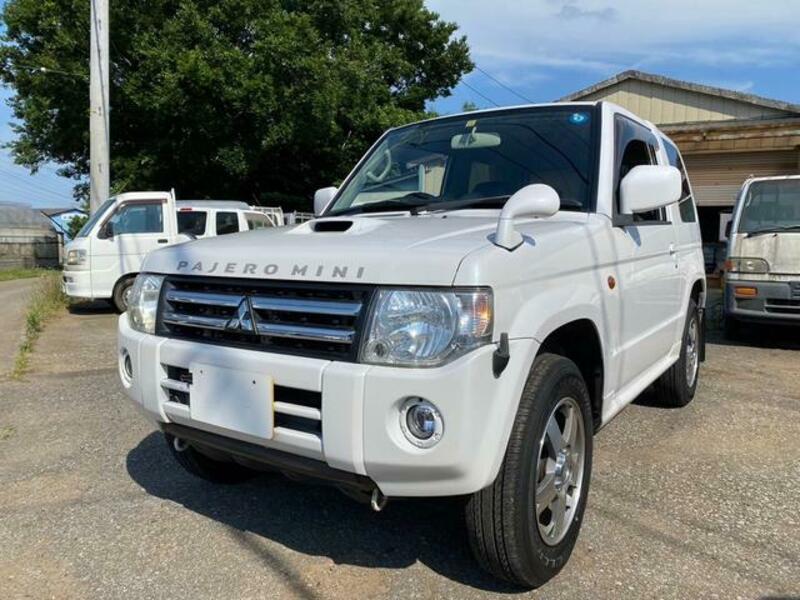 MITSUBISHI PAJERO MINI