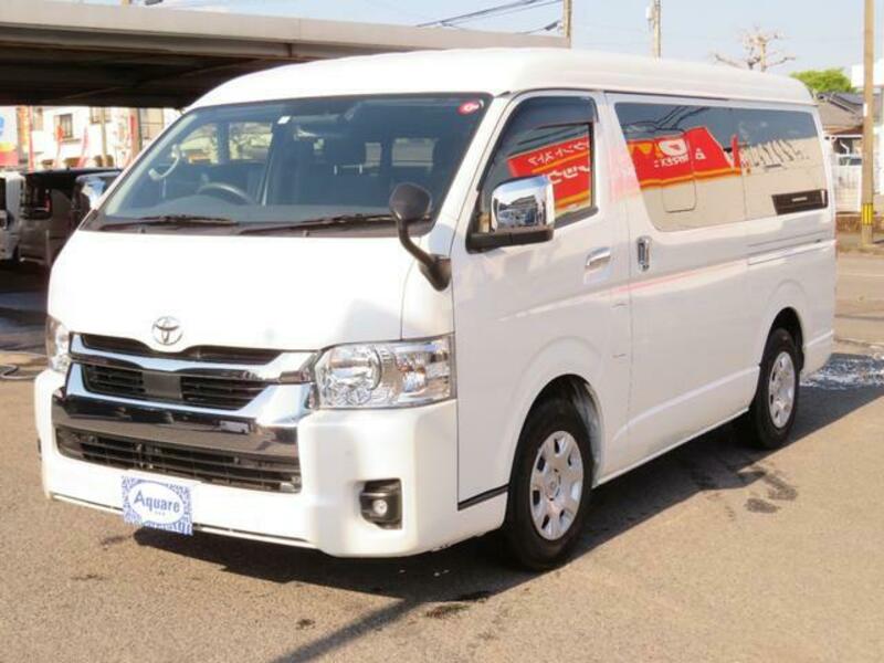 TOYOTA HIACE WAGON