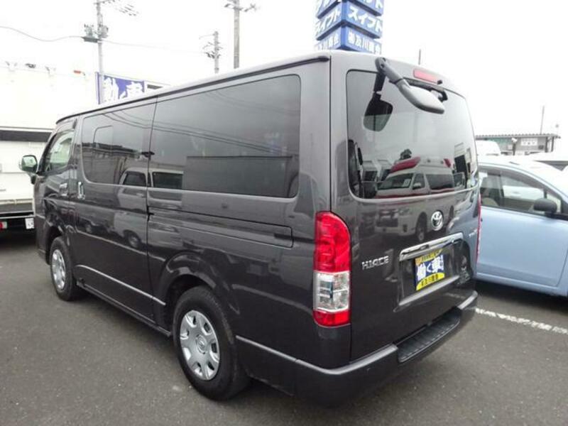 HIACE VAN