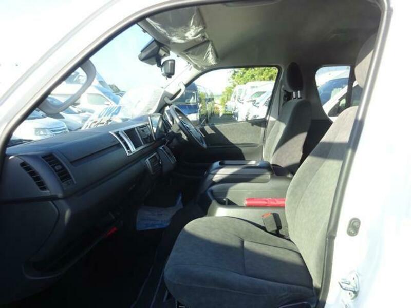 HIACE WAGON