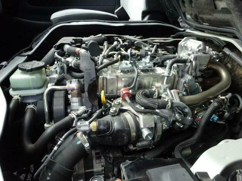 HIACE COMMUTER