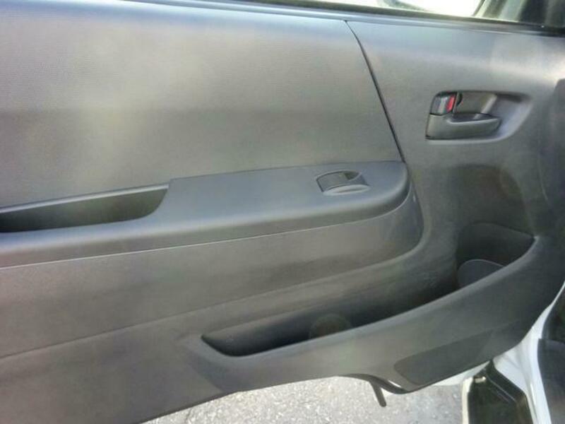 HIACE COMMUTER
