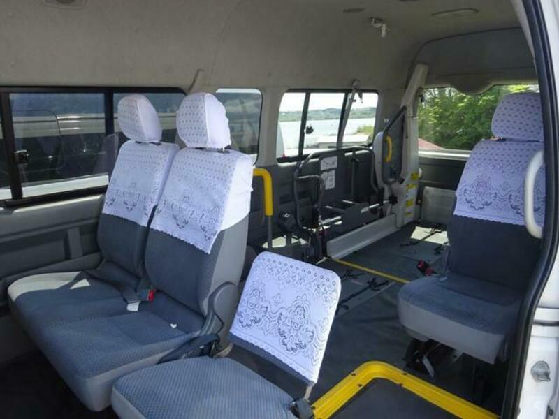 HIACE VAN