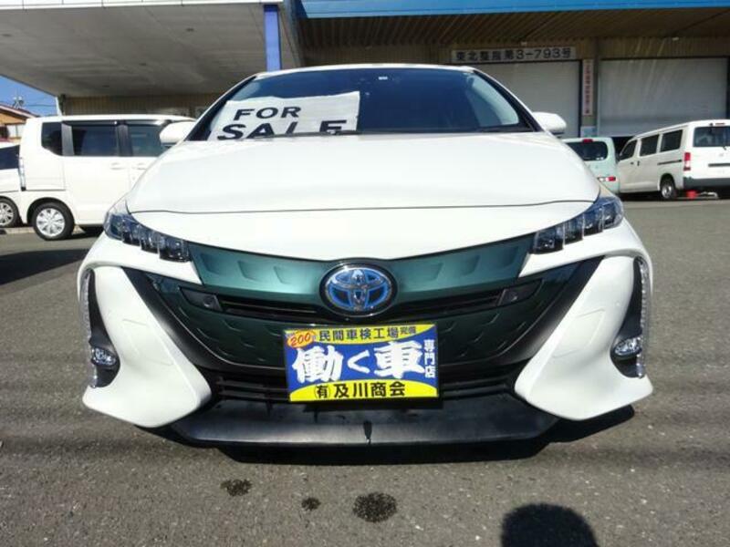 PRIUS PHV