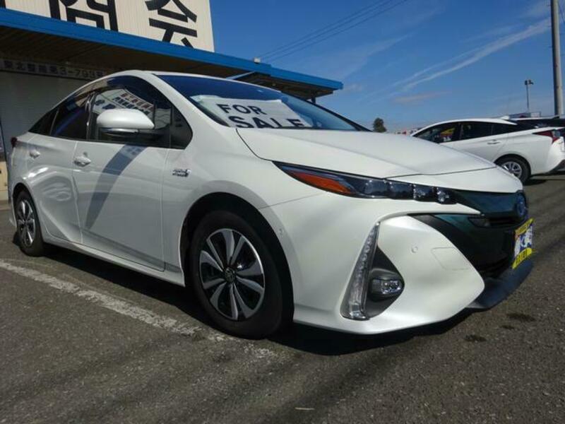PRIUS PHV