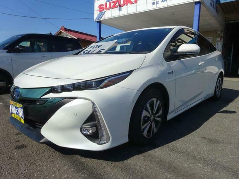 TOYOTA PRIUS PHV