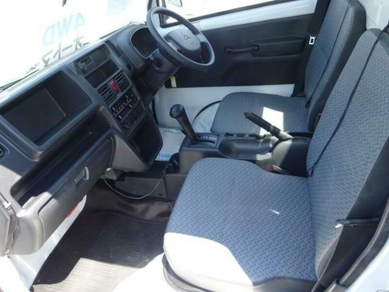 MINICAB TRUCK