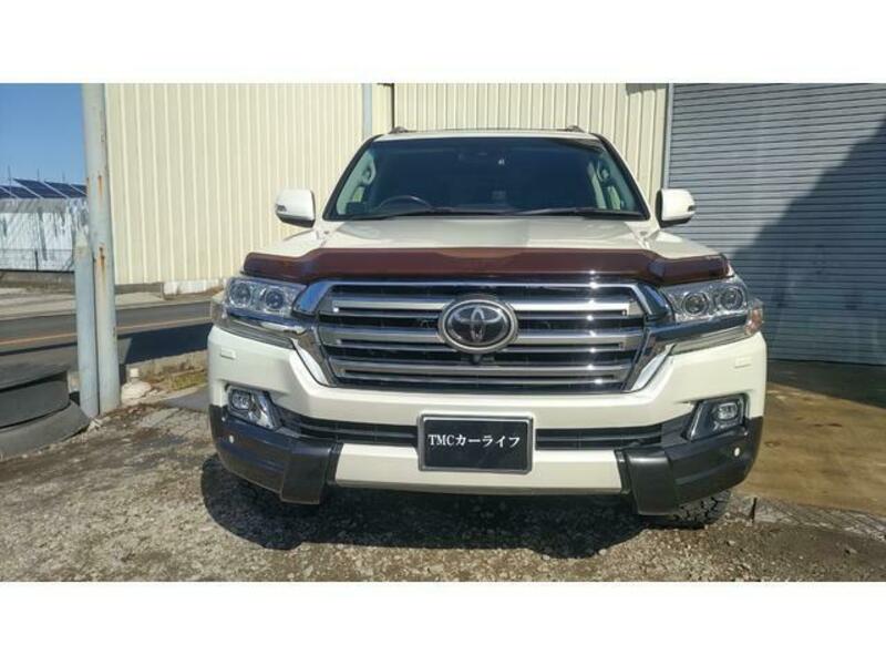 LAND CRUISER