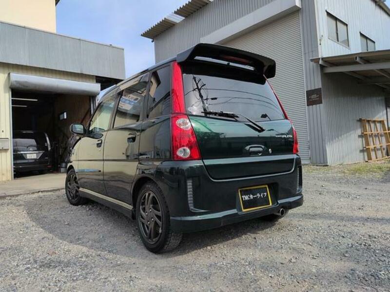 PLEO
