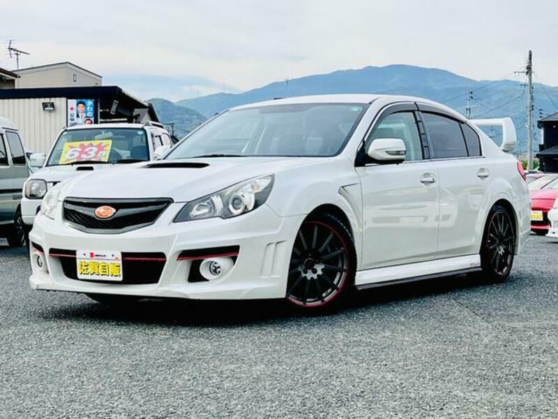 SUBARU LEGACY B4