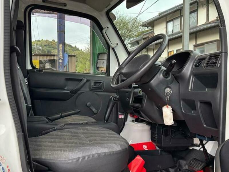 CARRY TRUCK
