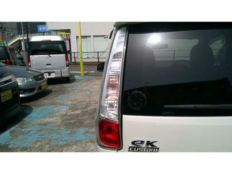 EK CUSTOM