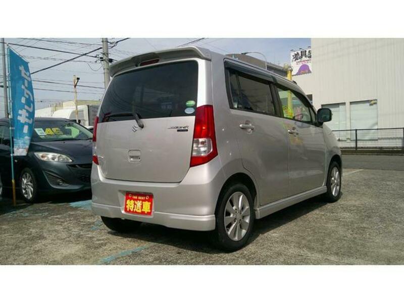 WAGON R