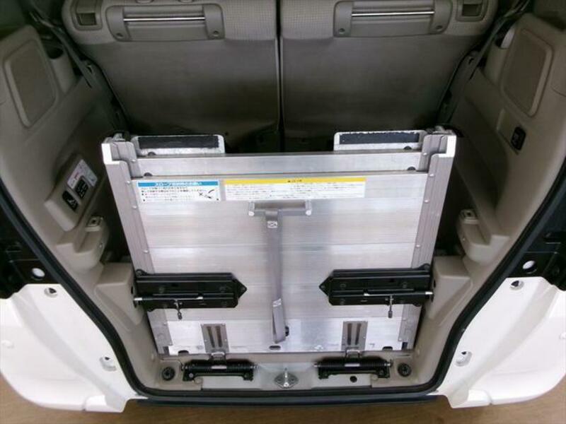 N BOX PLUS