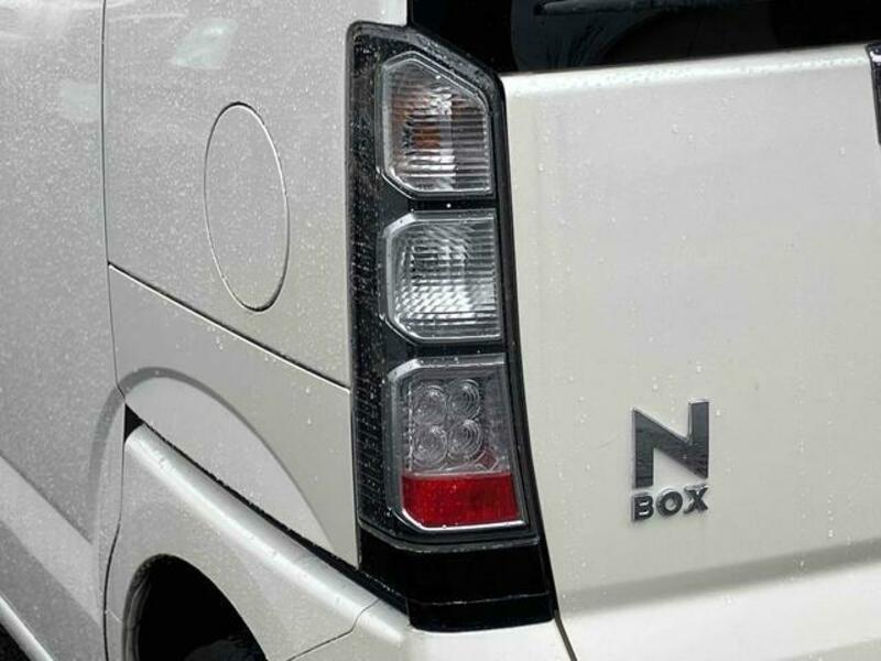 N BOX