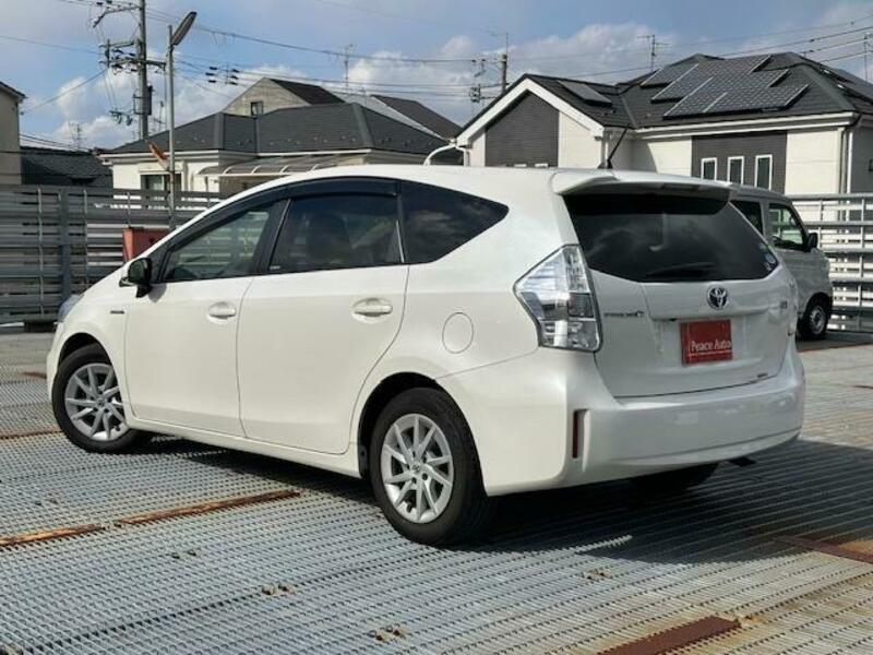PRIUS ALPHA