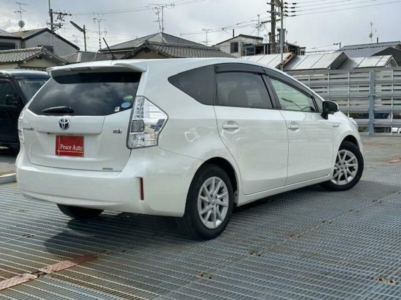 PRIUS ALPHA