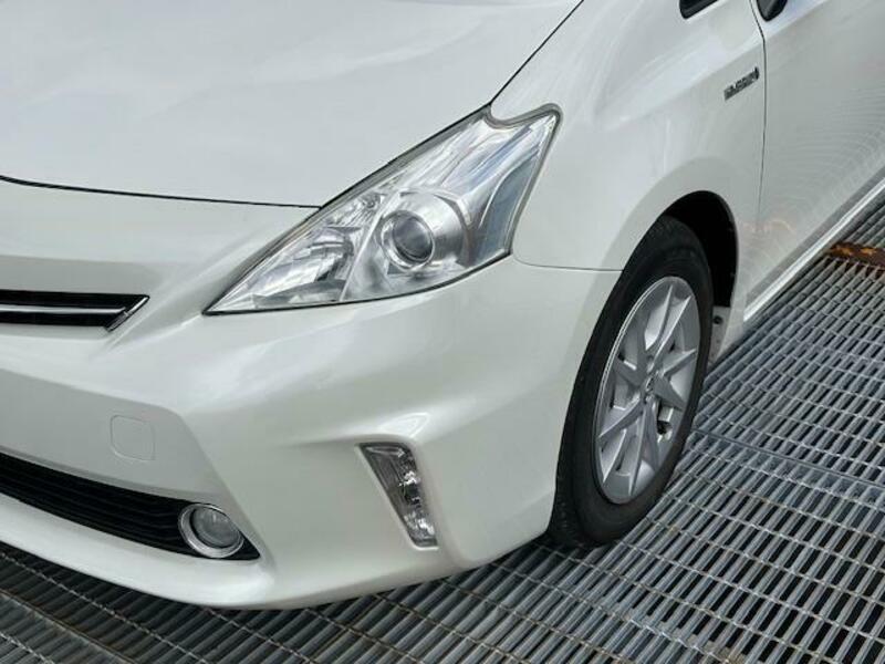 PRIUS ALPHA
