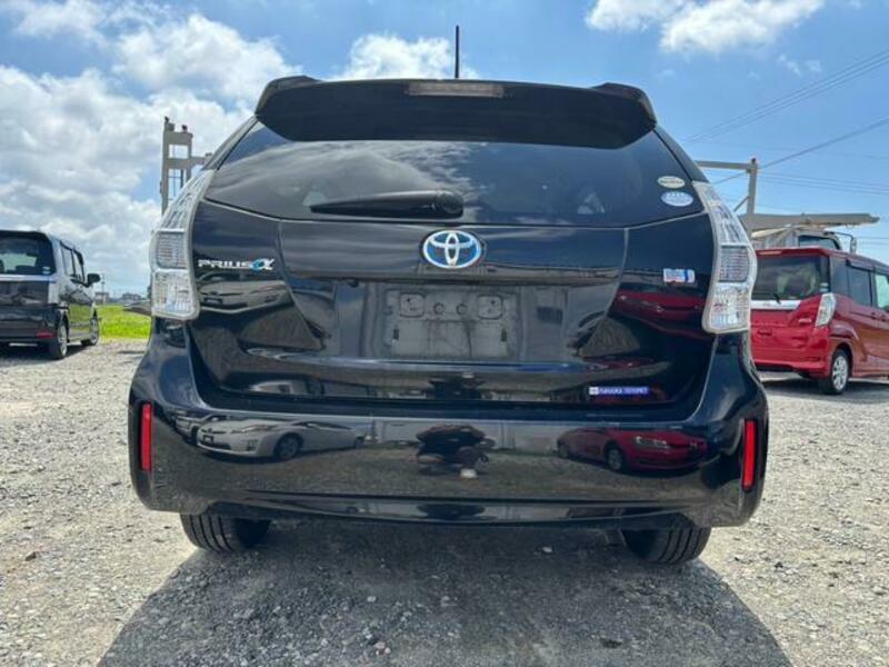 PRIUS ALPHA