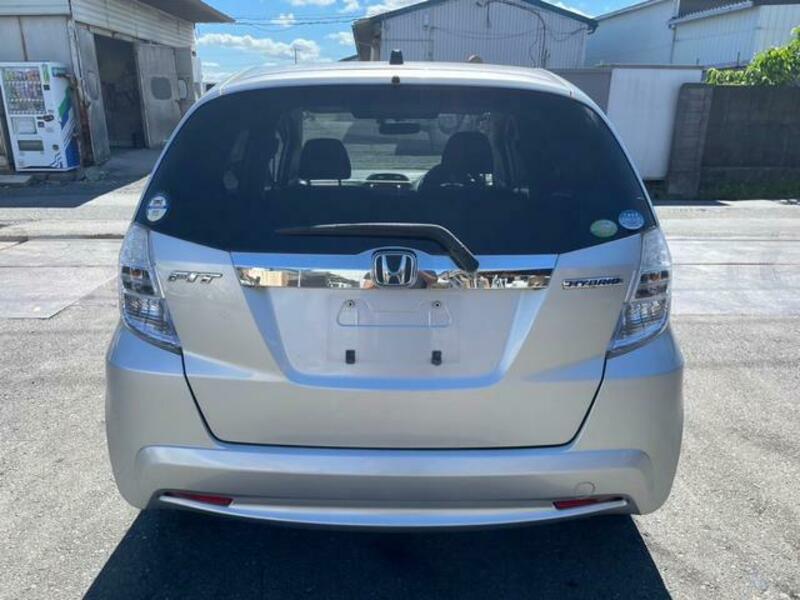 FIT HYBRID