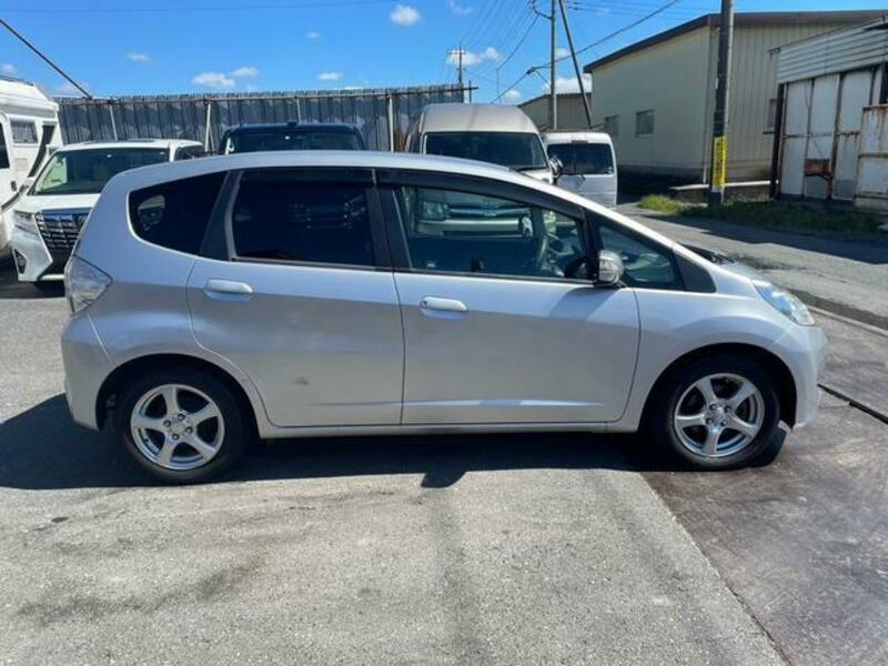FIT HYBRID