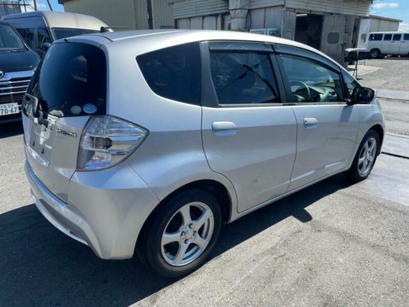 FIT HYBRID