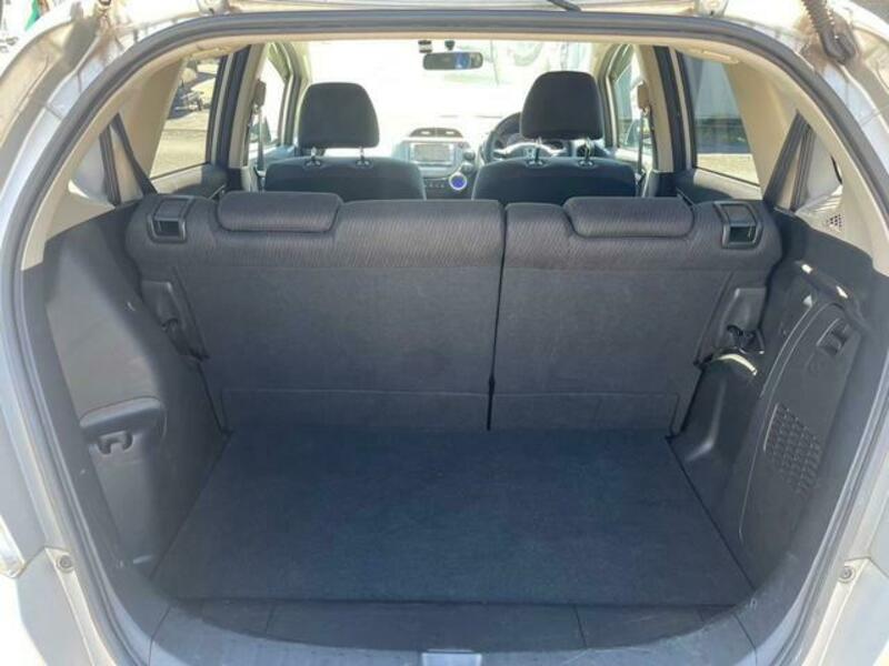 FIT HYBRID