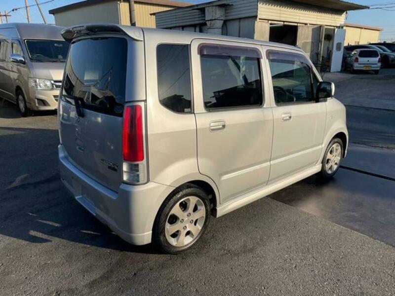 WAGON R
