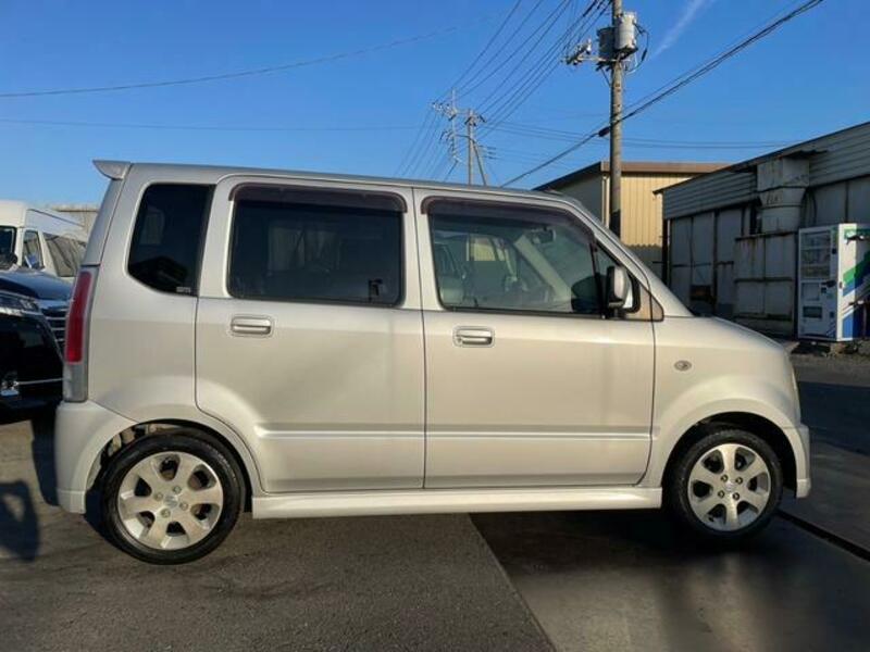 WAGON R