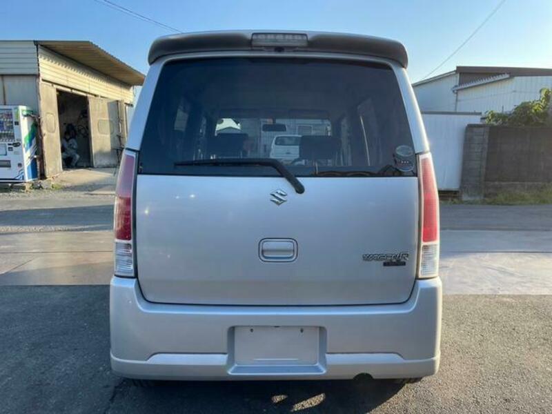 WAGON R