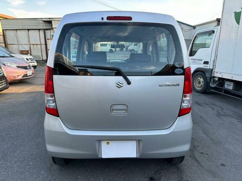 WAGON R