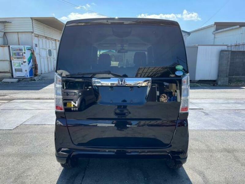 N BOX