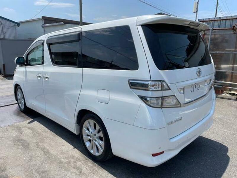 VELLFIRE