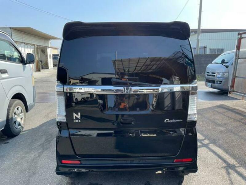 N BOX CUSTOM