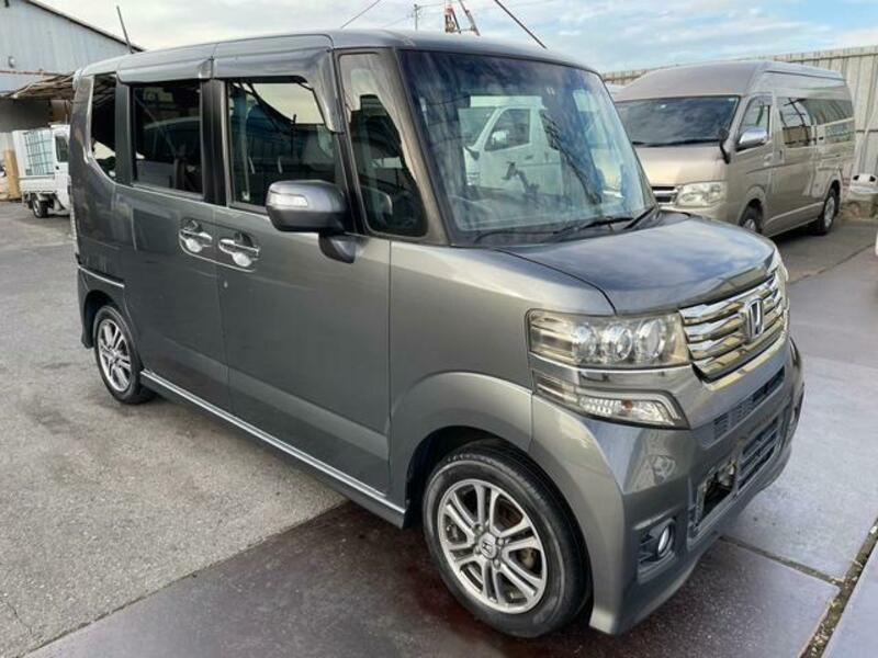 HONDA N BOX CUSTOM