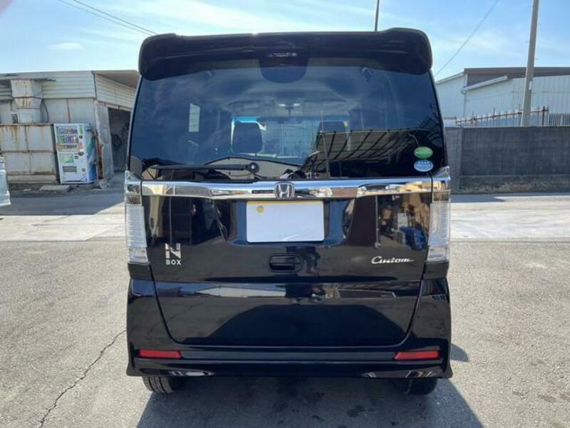 N BOX CUSTOM