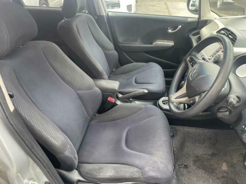 FIT HYBRID