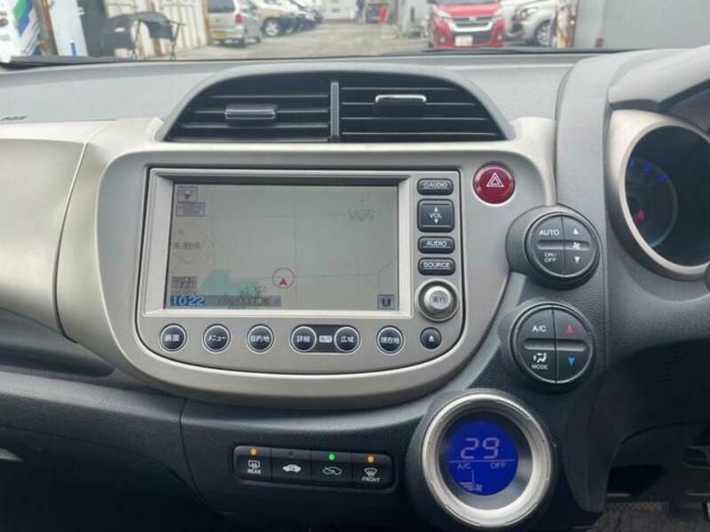 FIT HYBRID