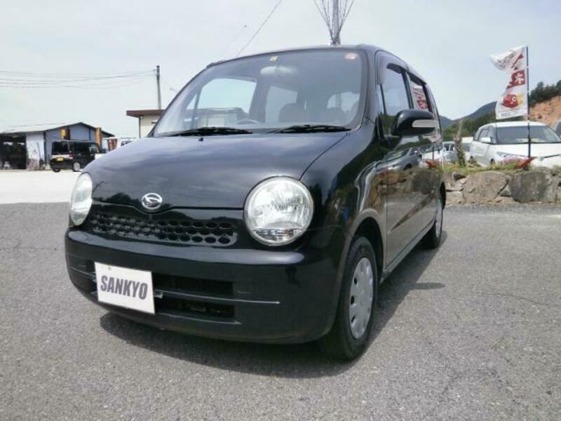 DAIHATSU MOVE LATTE
