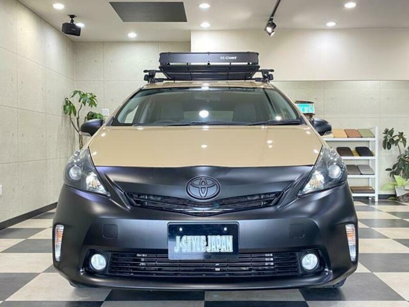 PRIUS ALPHA
