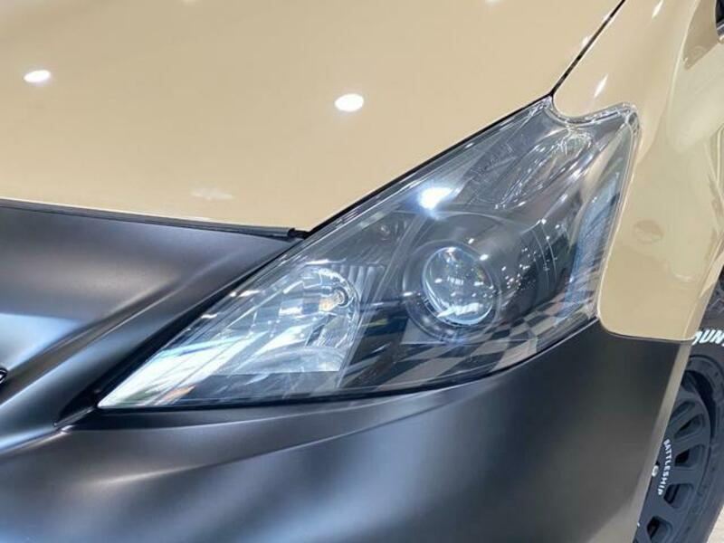 PRIUS ALPHA